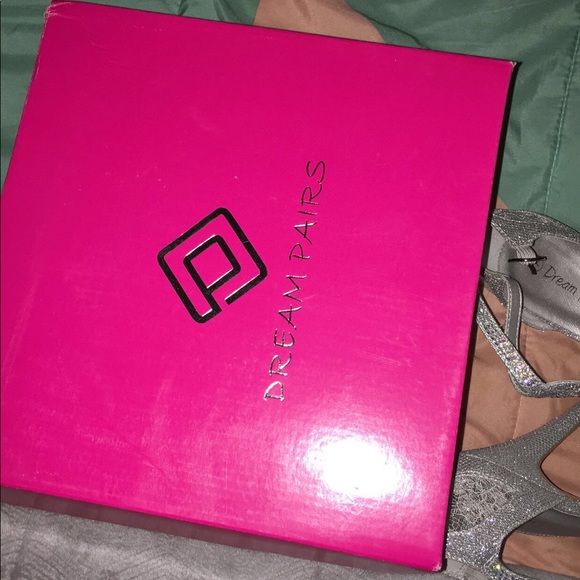 High heels - Picture 3 of 3